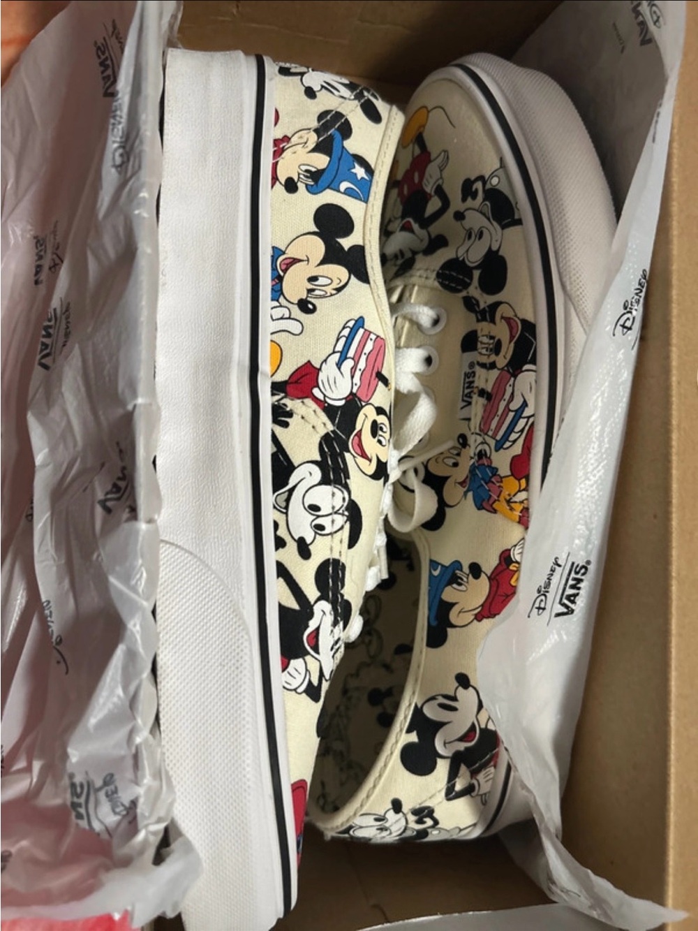 Disney Mickey True Original Limited Edition Vans - Picture 5 of 7